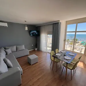  Hotel apartamentowy Wave Beachfront